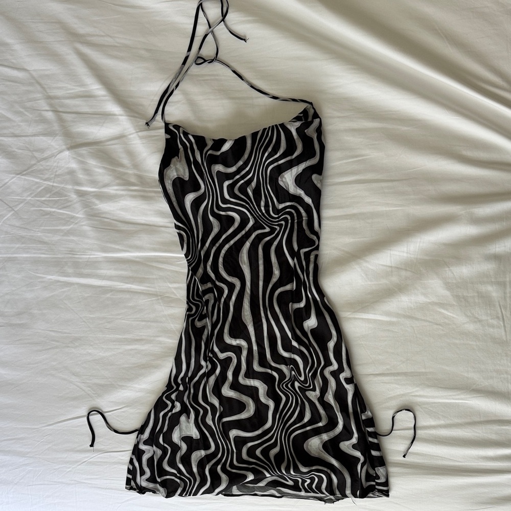 Zara Black and White Wave Mini Dress